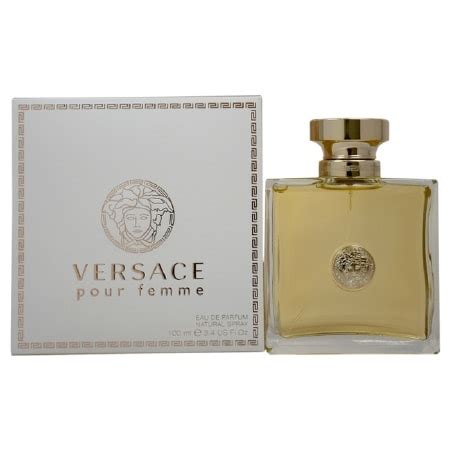 derniere apparition publique gianni versace|Gianni Versace signature.